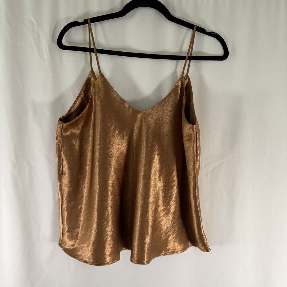 Double Zero Metallic Gold Tank Top Women's Large Sleeveless Vneck Pullover